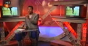 John Williams test de voetbalkennis, 2000.